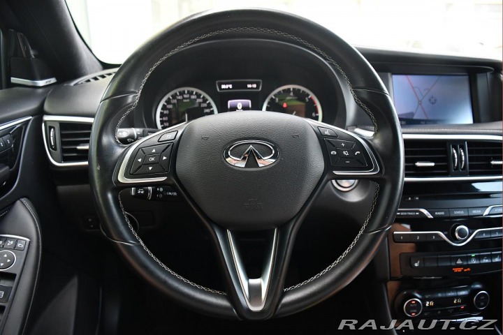 Infiniti Ostatní modely QX30 2018