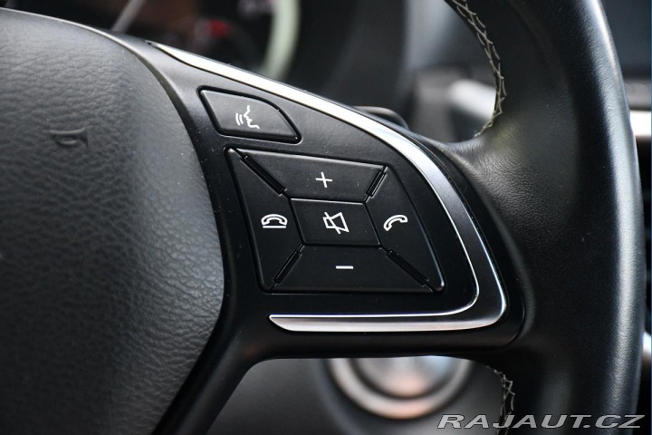 Infiniti Ostatní modely QX30 220 CDI 4MATIC PANO ACC 2018