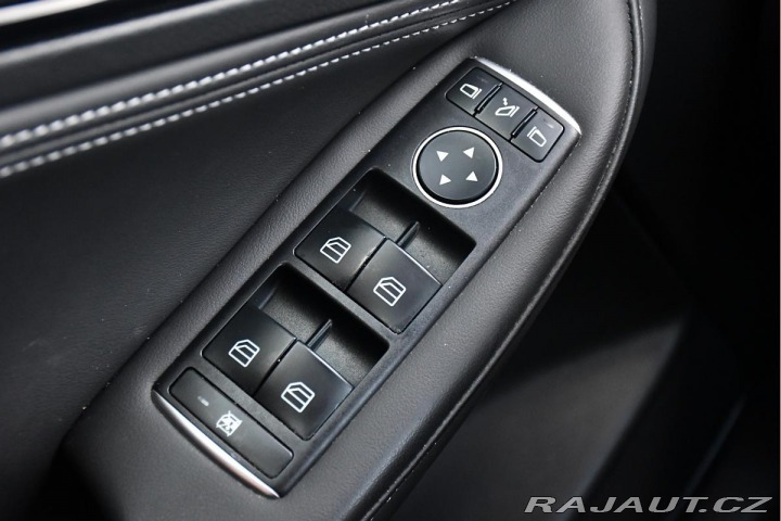 Infiniti Ostatní modely QX30 220 CDI 4MATIC PANO ACC 2018