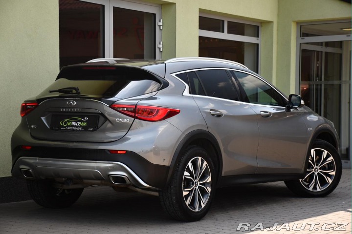 Infiniti Ostatní modely QX30 220 CDI 4MATIC PANO ACC 2018