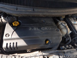 Chrysler Voyager 2.5 CRdi 104 kw 2001