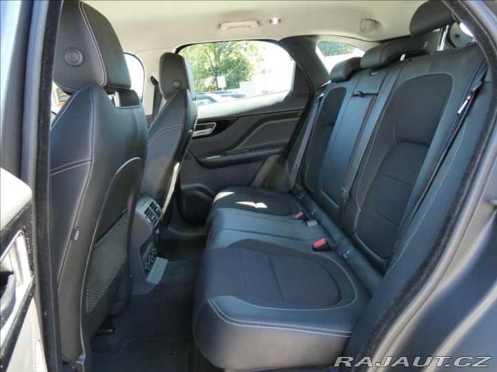 Jaguar F-Pace 2,0 D180 R-Sport,1.maj,DP 2018