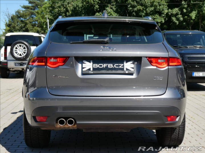 Jaguar F-Pace 2,0 D180 R-Sport,1.maj,DP 2018
