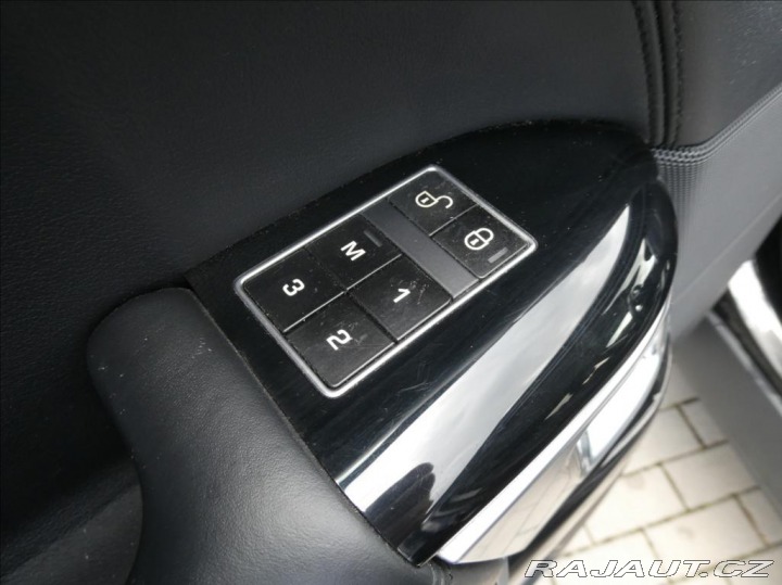 Land Rover Range Rover 4,4 SDV8 VOGUE,1.maj,ČR,D 2015