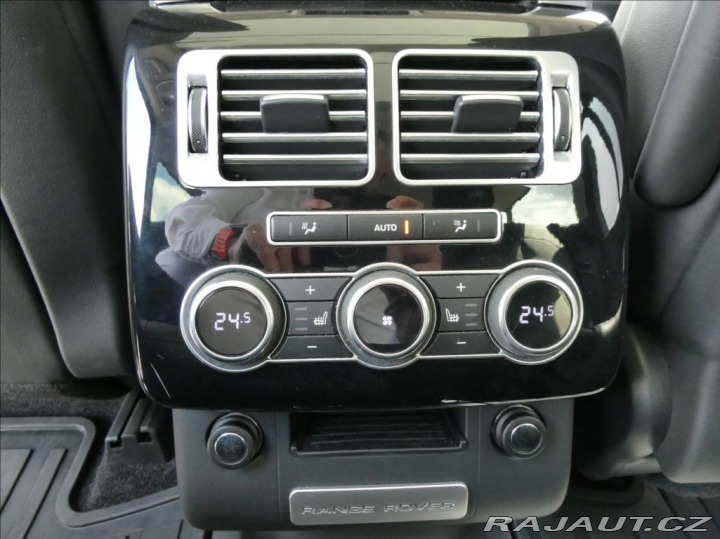 Land Rover Range Rover 4,4 SDV8 VOGUE,1.maj,ČR,D 2015