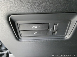 Land Rover Range Rover 4,4 SDV8 VOGUE,1.maj,ČR,D 2015