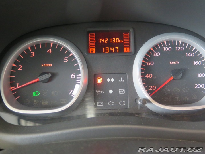 Dacia Duster 1.616V,kůže,klima,tažné,1 2011