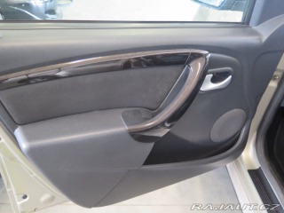 Dacia Duster 1.616V,kůže,klima,tažné,1 2011
