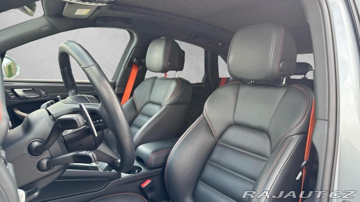 Porsche Macan 2022