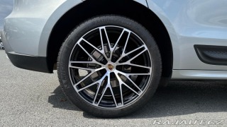 Porsche Macan  2022