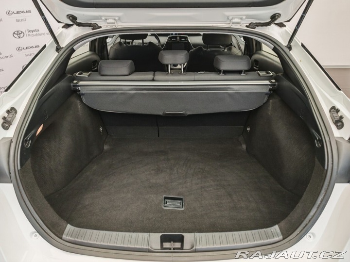 Toyota Prius 1.8L (HV special) 2016