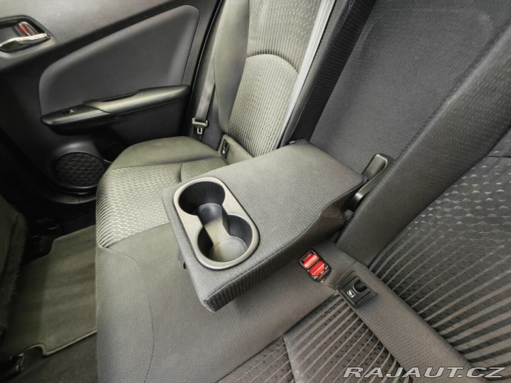 Toyota Prius 1.8L (HV special) 2016