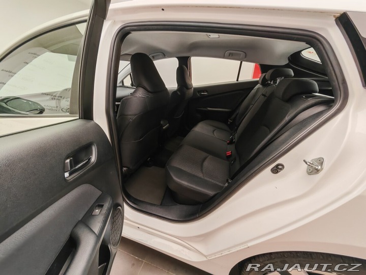 Toyota Prius 1.8L (HV special) 2016
