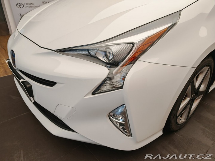 Toyota Prius 1.8L (HV special) 2016