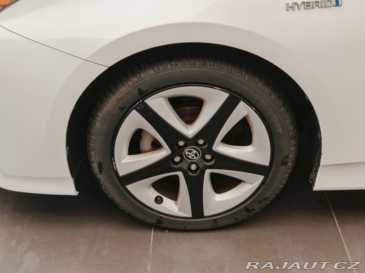 Toyota Prius 1.8L (HV special) 2016