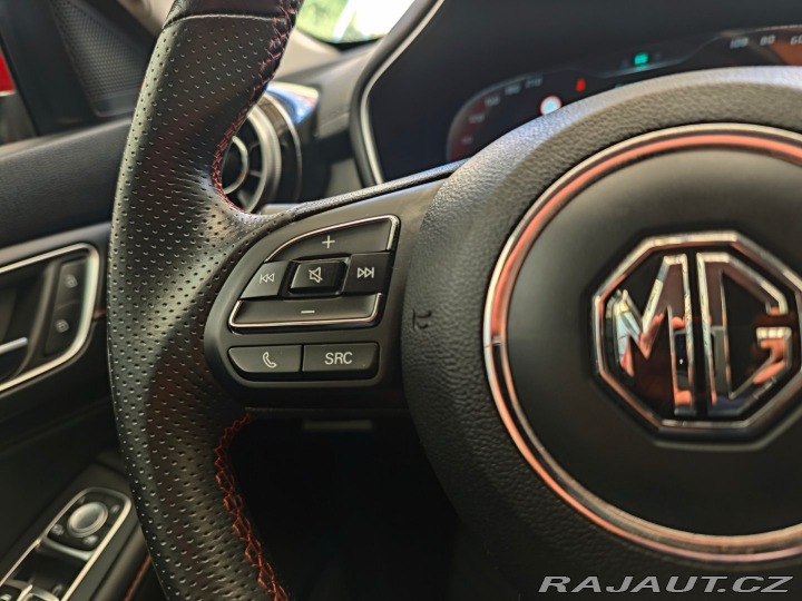 MG HS 1.5 PHEV Hybrid Emotion 1 2023