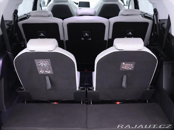 Peugeot 5008 1,2 PT 96kW Allure 7-Míst 2017