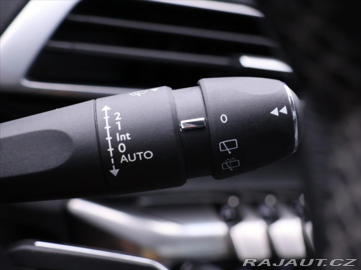Peugeot 5008 1,2 PT 96kW Allure 7-Míst 2017