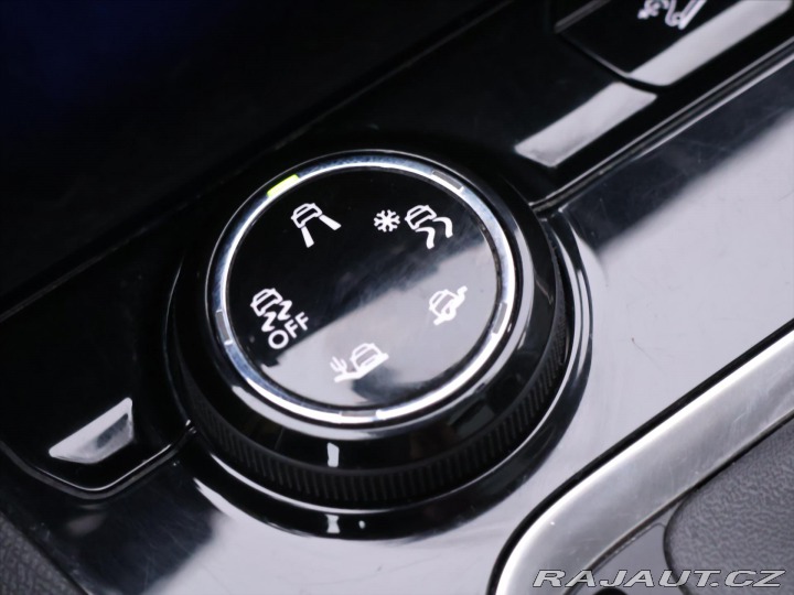 Peugeot 5008 1,2 PT 96kW Allure 7-Míst 2017
