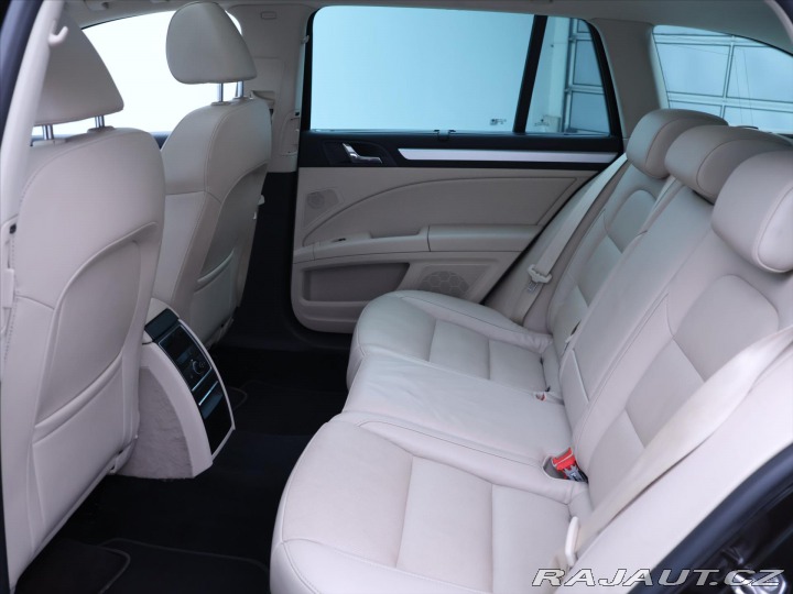 Škoda Superb 2,0 TDI 125kW Elegance 4x 2013