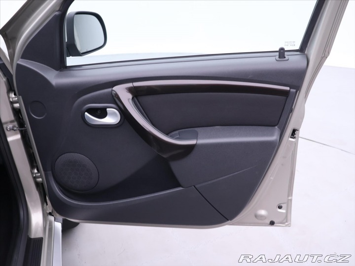 Dacia Duster 1,6 16V 77kW Klima Kůže T 2011