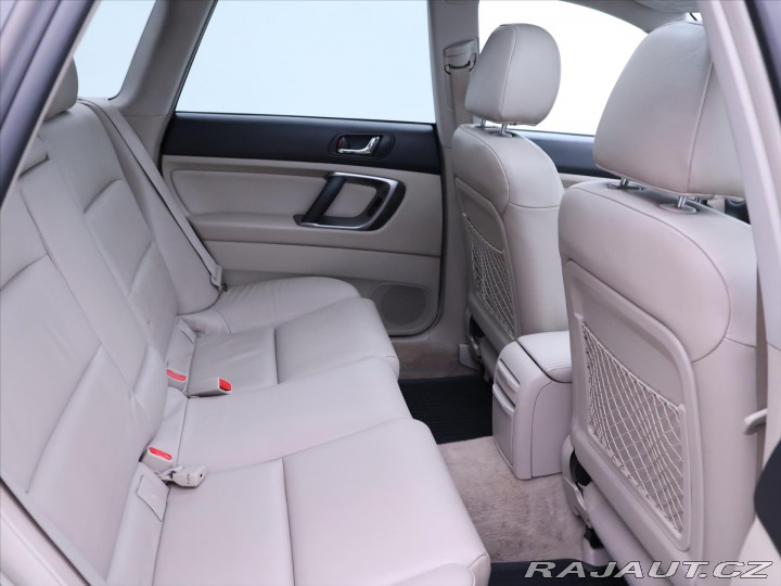 Subaru Legacy 3,0 i 180kW AWD Aut. Kůže 2004