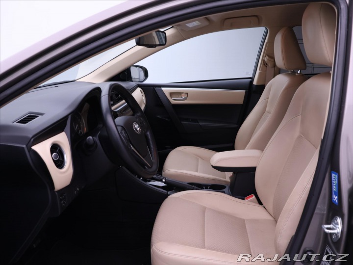 Toyota Corolla 1,6 VVT-i 97kW CZ Exekuti 2018