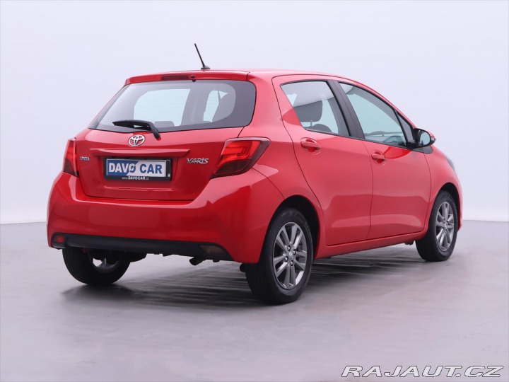Toyota Yaris 1,3 VVT-i Active CZ 1.Maj 2014