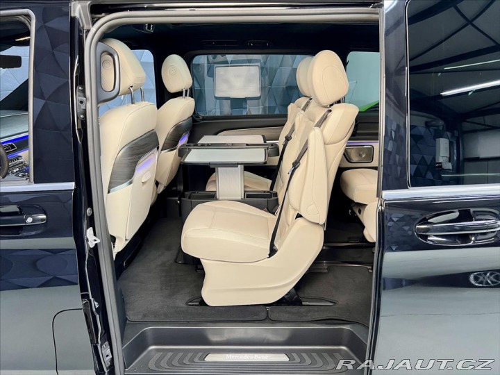 Mercedes-Benz V 300d 4MATIC AMG EXCLUSIVE 2025