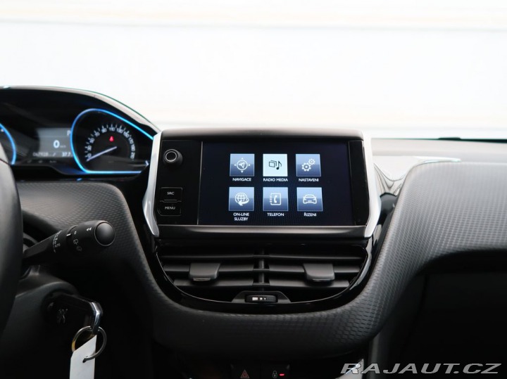 Peugeot 2008 1.2PureTech,81kW,ALLURE,A 2016