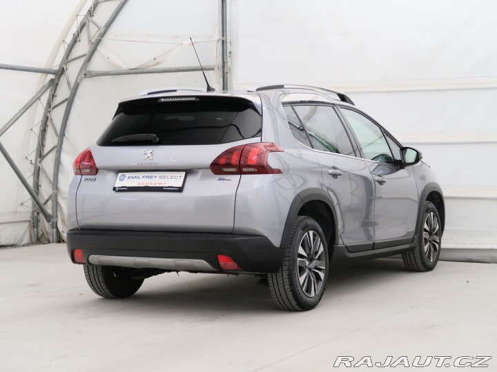 Peugeot 2008 1.2PureTech,81kW,ALLURE,A 2016