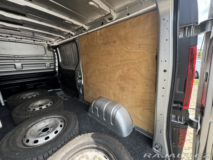 Opel Vivaro 1,6 CDTI 88KW BEZ AD BLUE 2015