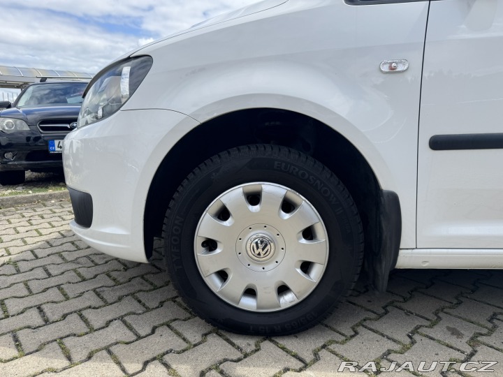 Volkswagen Caddy 1,6 TDI 75KW TAŽNÉ SK STK 2011