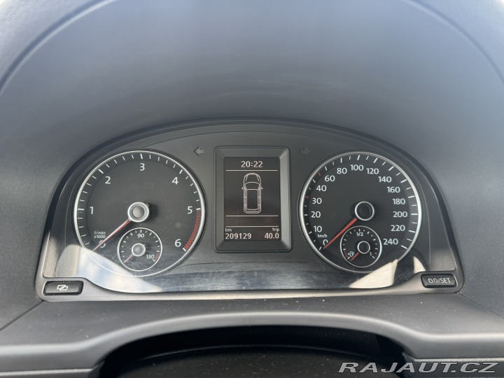Volkswagen Caddy 1,6 TDI 75KW TAŽNÉ SK STK 2011