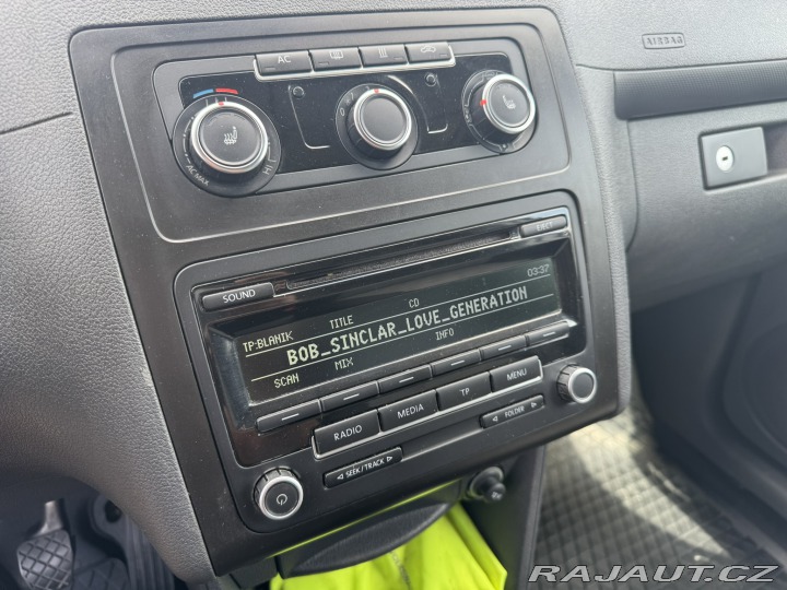 Volkswagen Caddy 1,6 TDI 75KW TAŽNÉ SK STK 2011