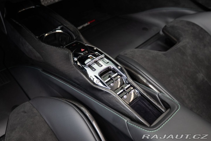 Ferrari SF90 Spider 1800