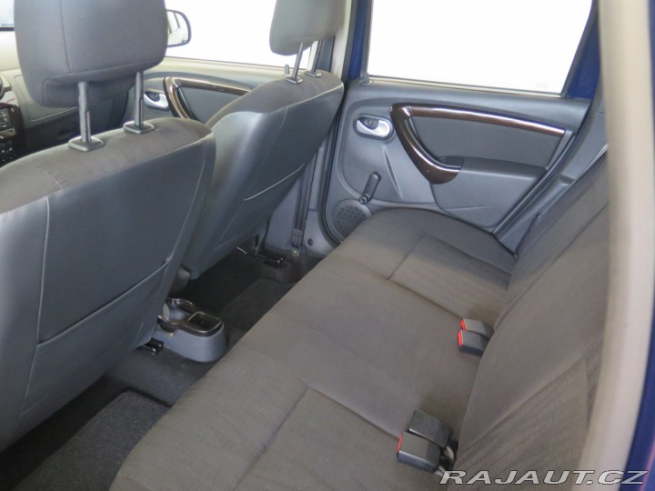 Dacia Duster 1.6 16V,4x4,klima,1.maj,2 2010