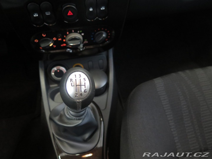 Dacia Duster 1.6 16V,4x4,klima,1.maj,2 2010