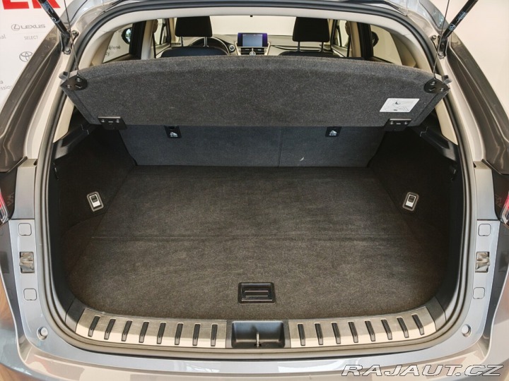 Lexus Ostatní modely NX 300h 2.5 ELEGANCE 2WD SAFETY 2020