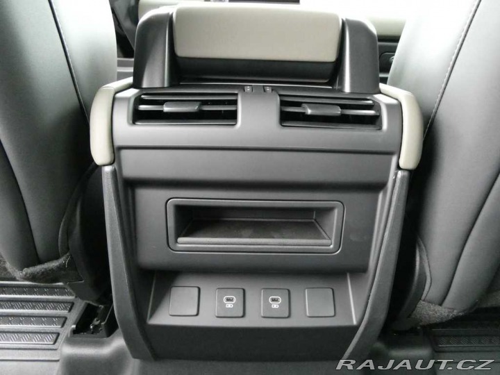 Land Rover Defender 110 3,0 S D200 4x4 automa 2025
