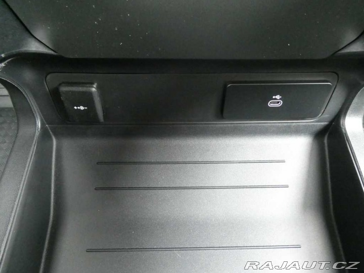 Land Rover Defender 110 3,0 S D200 4x4 automa 2025