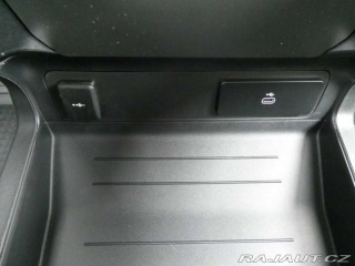 Land Rover Defender 110 3,0 S D200 4x4 automa 2025