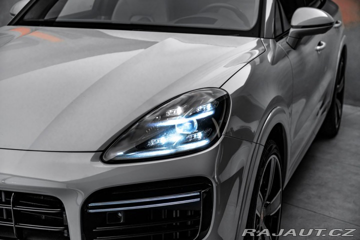 Porsche Cayenne Turbo Exclusive Pano PDLS 2020