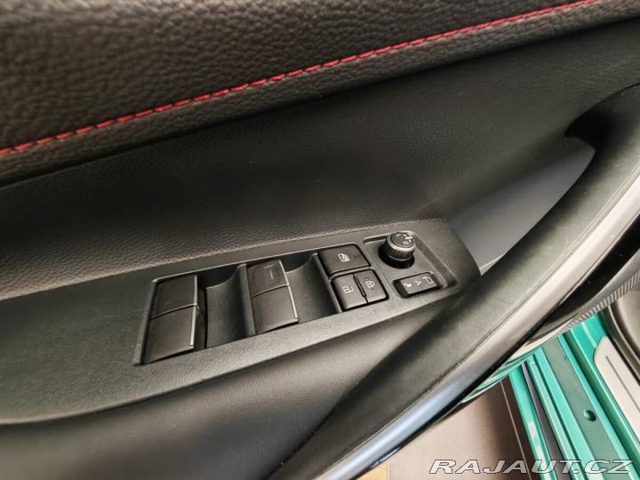 Toyota Corolla 2.0 Hybrid e-CVT GR Sport 2024