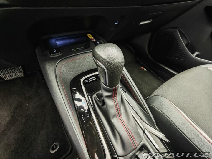 Toyota Corolla 2.0 Hybrid e-CVT GR Sport 2024