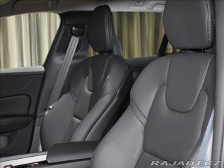 Volvo V60 2,0 B4  Plus Dark 2025