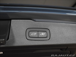 Volvo V60 2,0 B4  Plus Dark 2025