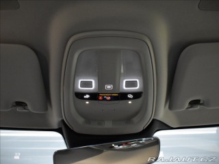 Volvo V60 2,0 B4  Plus Dark 2025