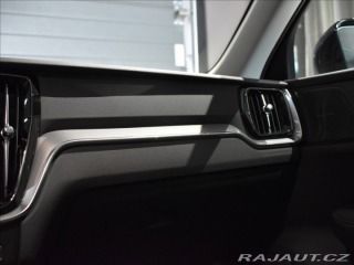 Volvo V60 2,0 B4  Plus Dark 2025