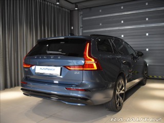 Volvo V60 2,0 B4  Plus Dark 2025